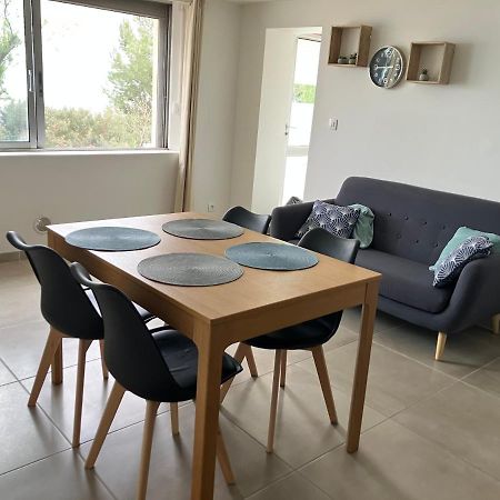 Ferienwohnung T3 Les Pieds Dans L'Eau Istres Exterior foto